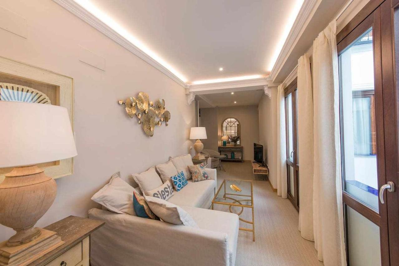 Luxe Carlos Canal Sevilla Buitenkant foto